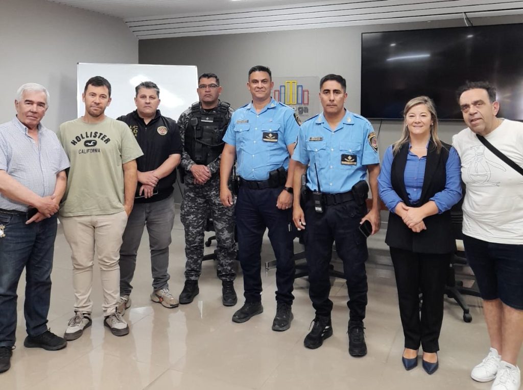 ASHOGA mantuvo una reunión con autoridades policiales para abordar la problemática de seguridad en el sector